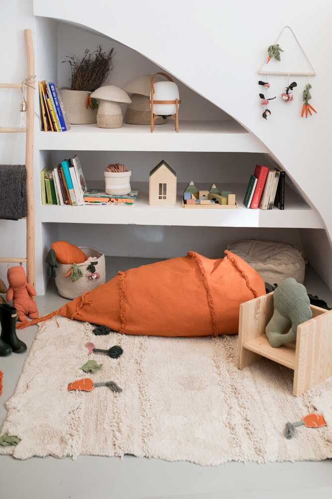 POUF Cathy the Carrot - Image 3