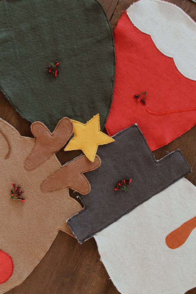 CHRISTMAS CREW PLACEMATS (SET OF 4) - Image 3