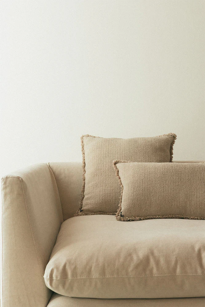 Handloom Rectangular Cushion Beige - Image 2
