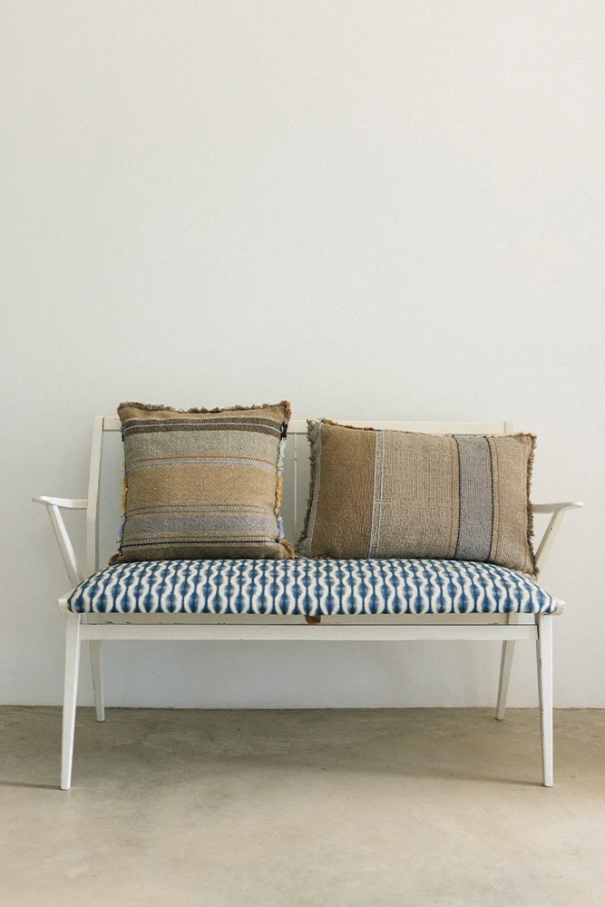 HANDLOOM RECTANGULAR CUSHION PUEBLA - Image 2