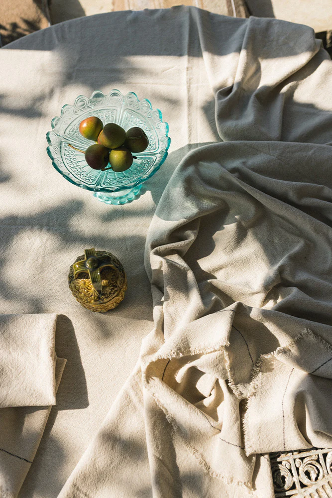 HANDLOOM TABLECLOTH NATURAL - Image 4
