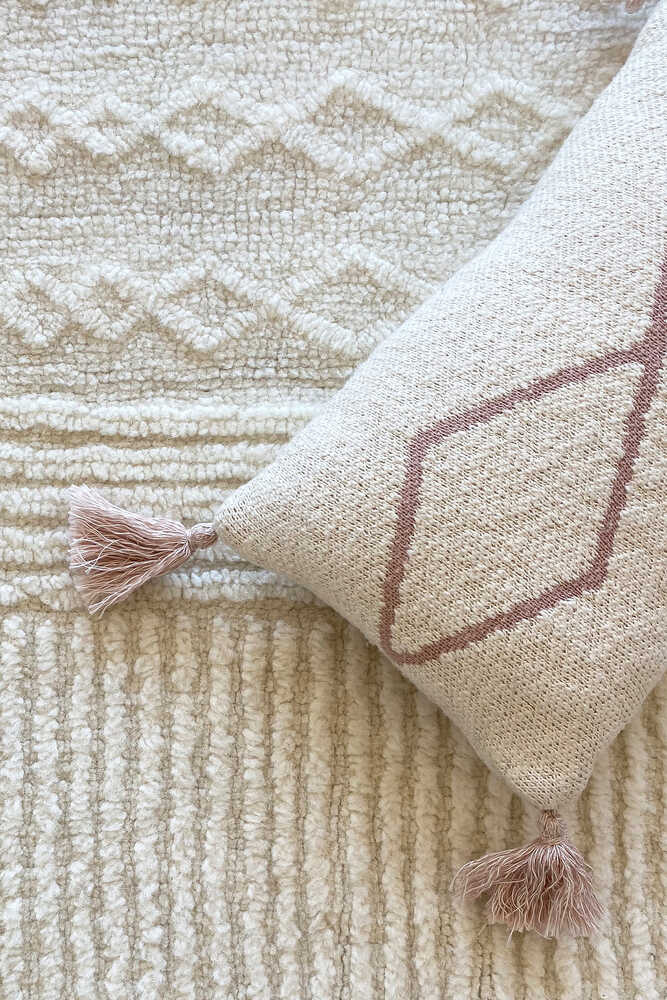 KNITTED CUSHION LITTLE OASIS NATURAL - PALE PINK - Image 4