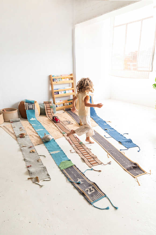 RIDE & ROLL TRAIN - Image 7