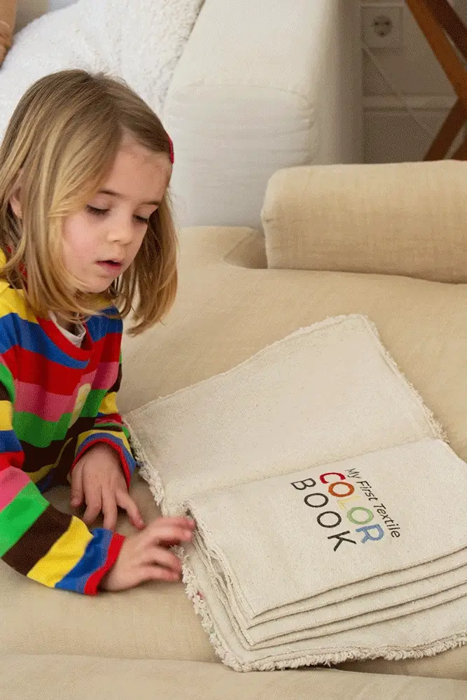 SENSORY BOOK COLOURS - Image 4