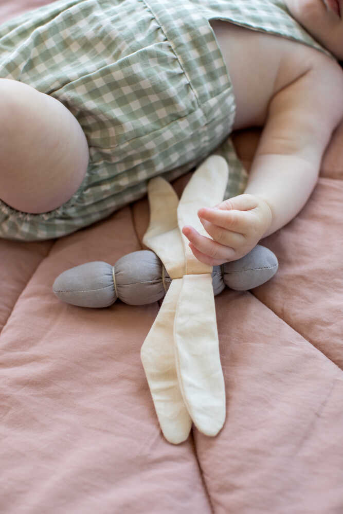 SET OF 3 CRINKLE RATTLE BABY TOYS LILY POND - Image 4