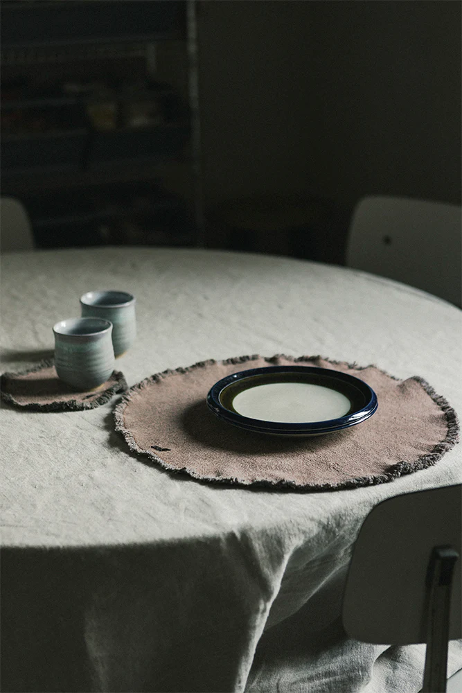 STONEWASHED PLACEMATS AND COASTERS SOIL BROWN (SET OF 2) - Image 2