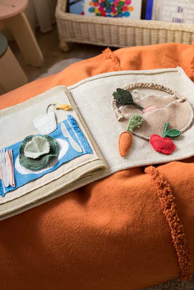 TEXTILE BOOK COOL KIDS EAT HEALTHY - Image 4