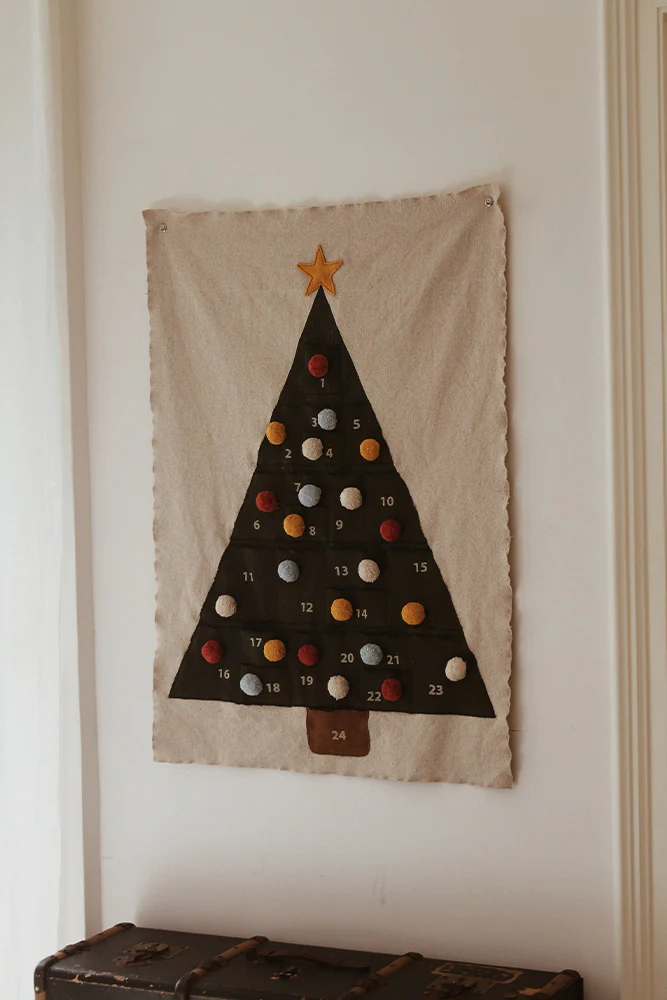 WALL HANGER CHRISTMAS CALENDAR - Image 2