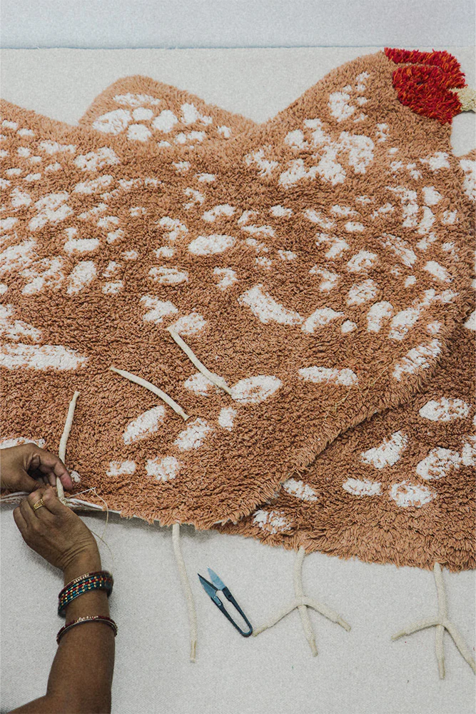 WASHABLE RUG CHICKEN - Image 7