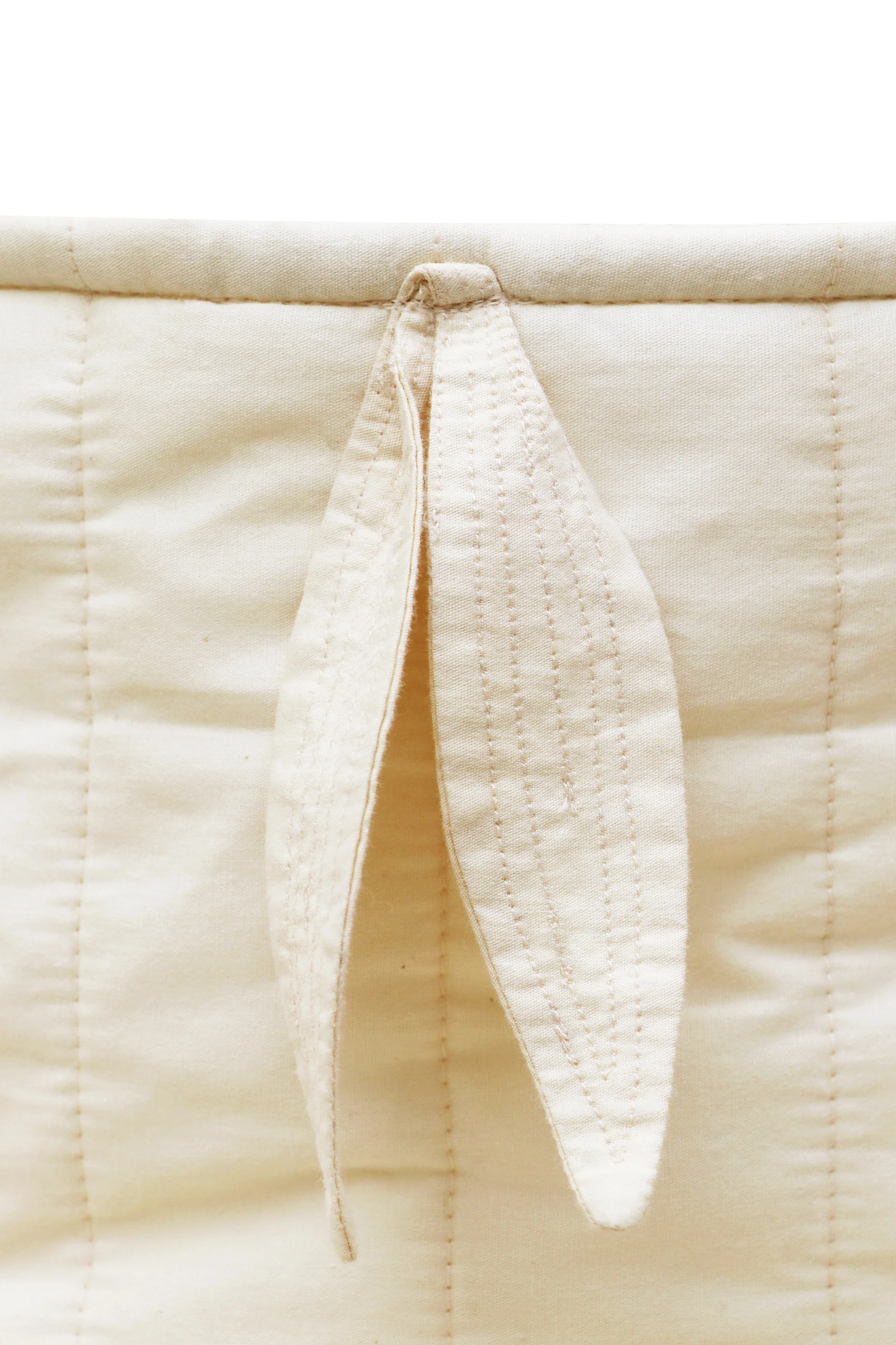 SET OF TWO QUILTED BASKETS NATURAL - Image 4