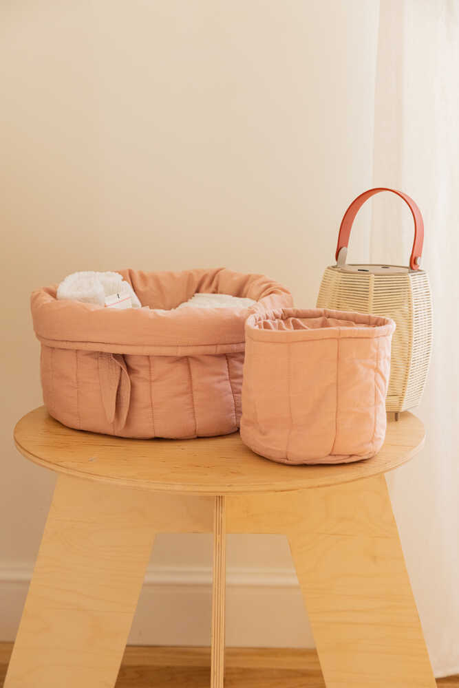 SET OF TWO QUILTED BASKETS VINTAGE NUDE - Image 2