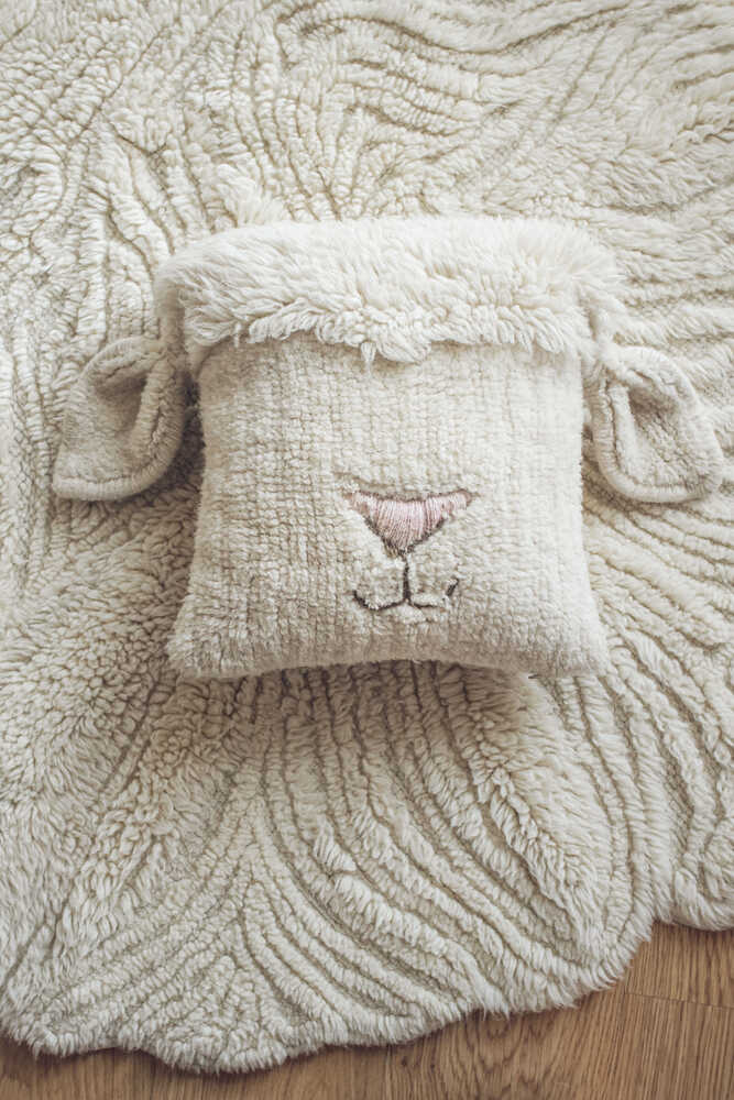 WOOLABLE CUSHION PINK NOSE SHEEP - Image 3